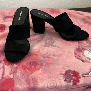 Gianni Binni Suede Mules-Like New! Wear year round!